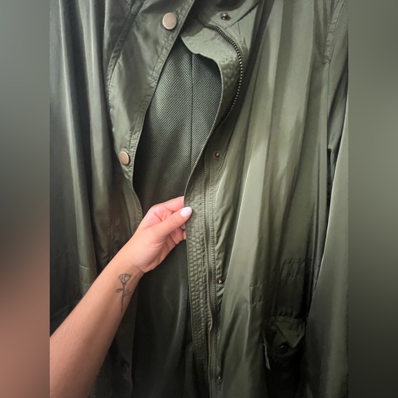 NWOT COAT - Picture 2 of 4